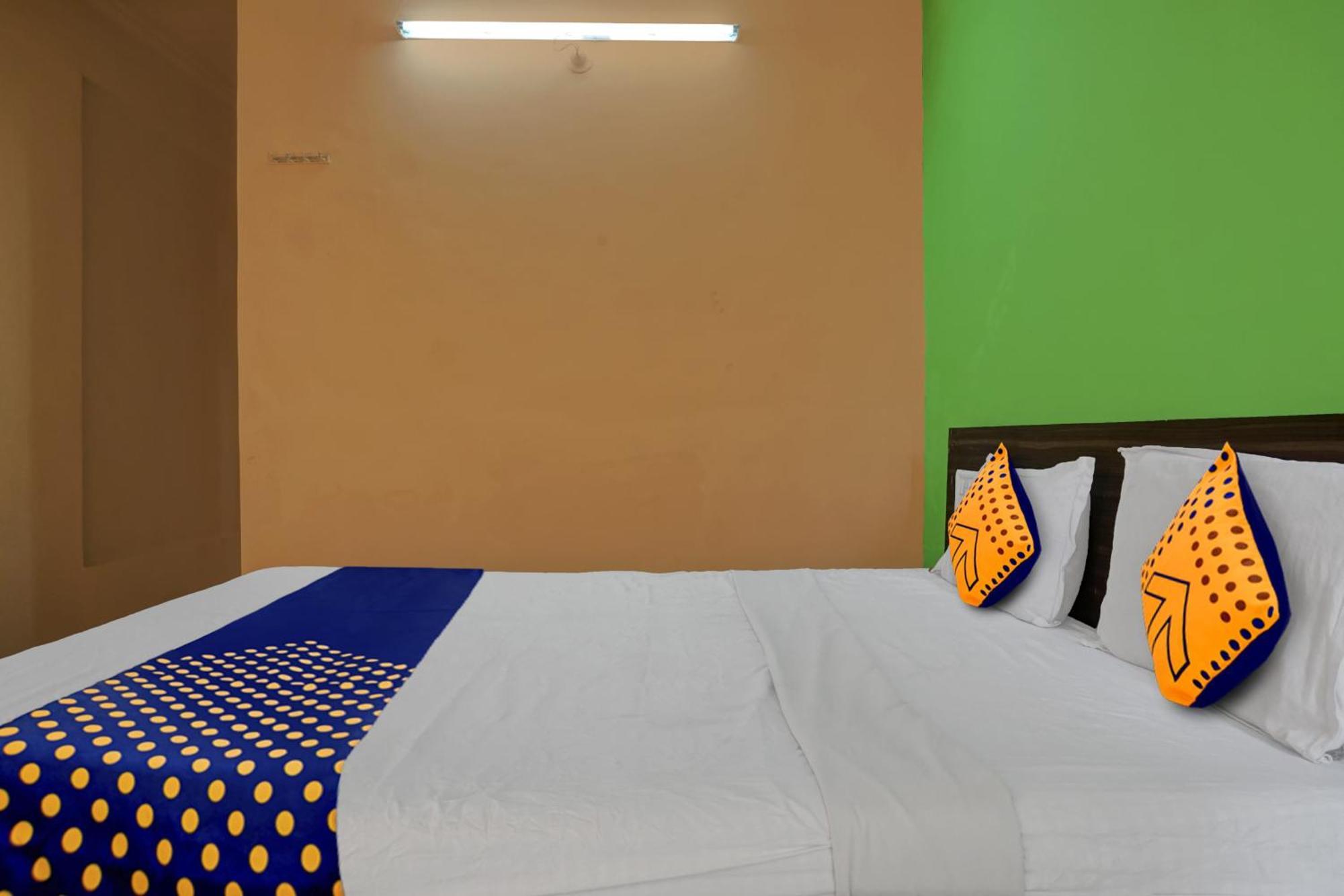 Hotel O Akash Lodge Lātūr Εξωτερικό φωτογραφία